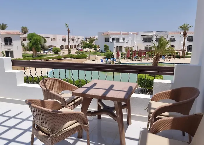 بالعين السخنة فرش فندقي قرية لولى بيتش Ain Sukhna